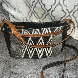 New Myra Shoulder/Crossbody